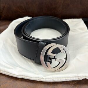 Gucci G leather belt